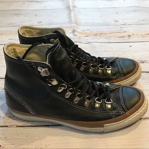 Converse All Stars - Leather. Black.